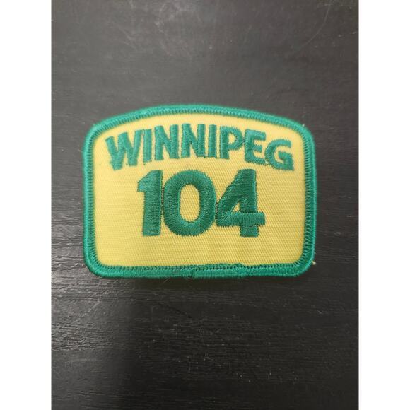 Vintage Winnipeg 104 Patch Green Yellow Embroidered Scout or Cub Emblem Canada - Picture 3 of 3